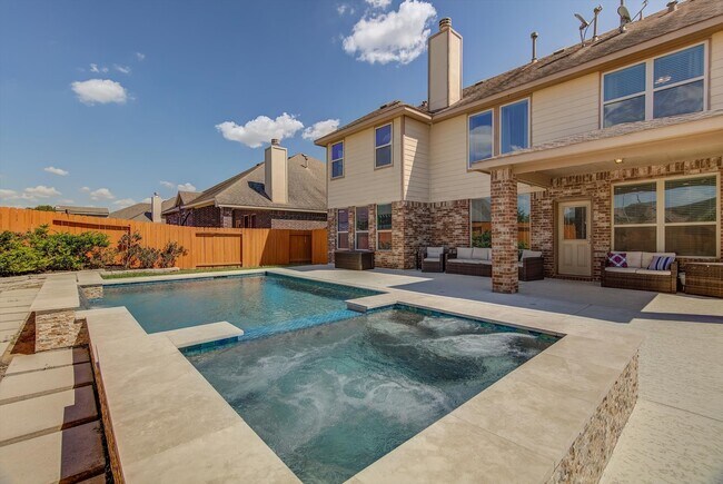 Building Photo - 4203 Bergamo Shores Dr