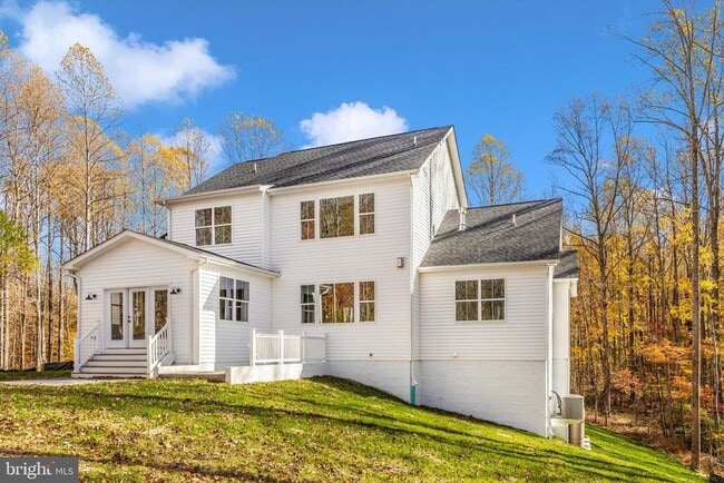 Building Photo - 204 3 Rivers Rd