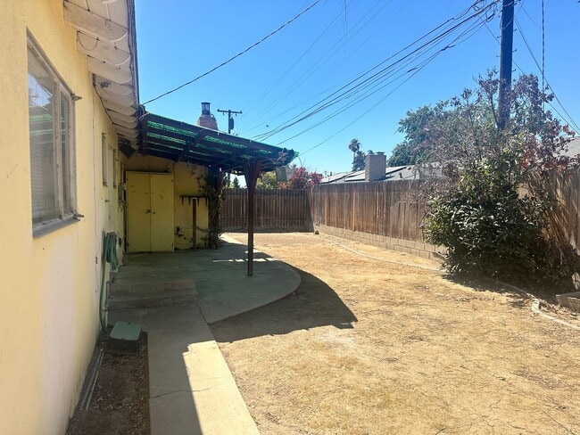 Building Photo - 2518 San Pablo Ave