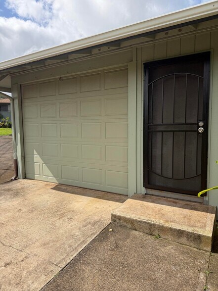 Building Photo - 1054 Makawao Ave