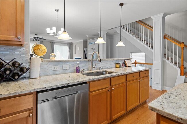 Building Photo - 2744 Blakely Dr NE