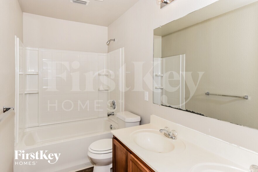 Building Photo - 11036 Rankin Dr