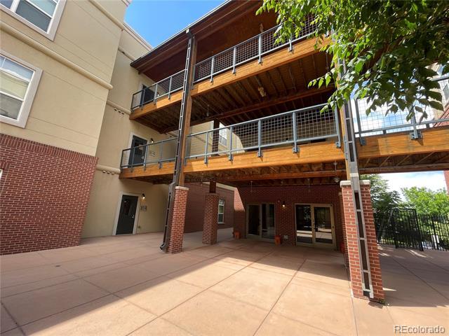 Building Photo - 5401 S Park Terrace Ave