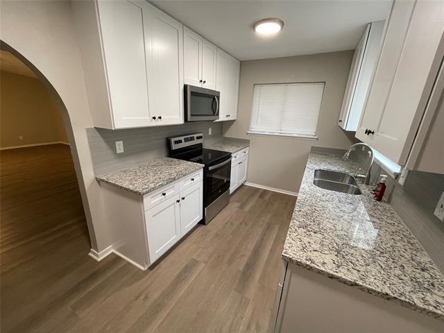 Building Photo - 608 McKown Dr