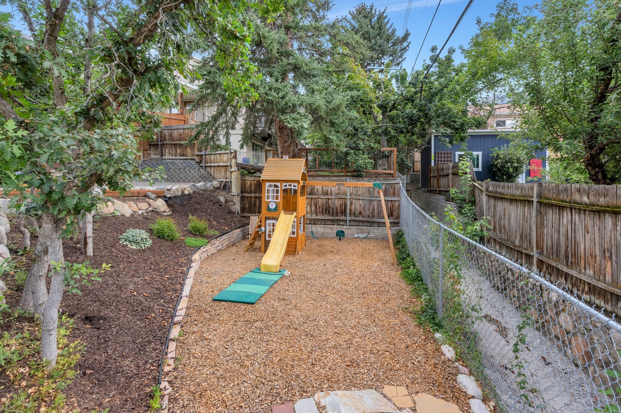 Building Photo - 3536 E Hermes Dr