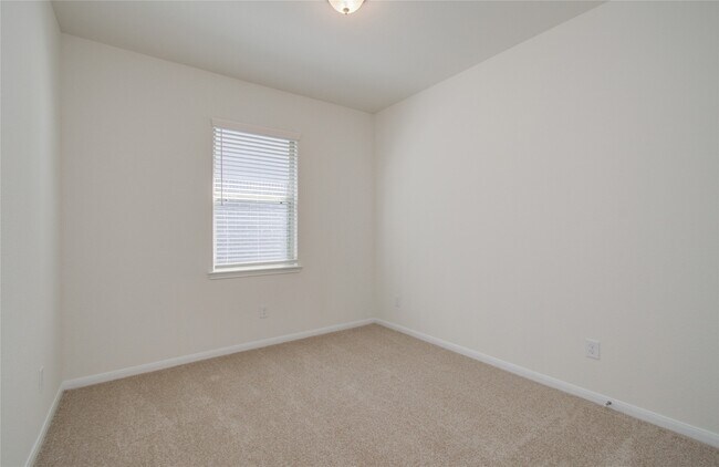 Building Photo - 8414 Beacon Bay Cir