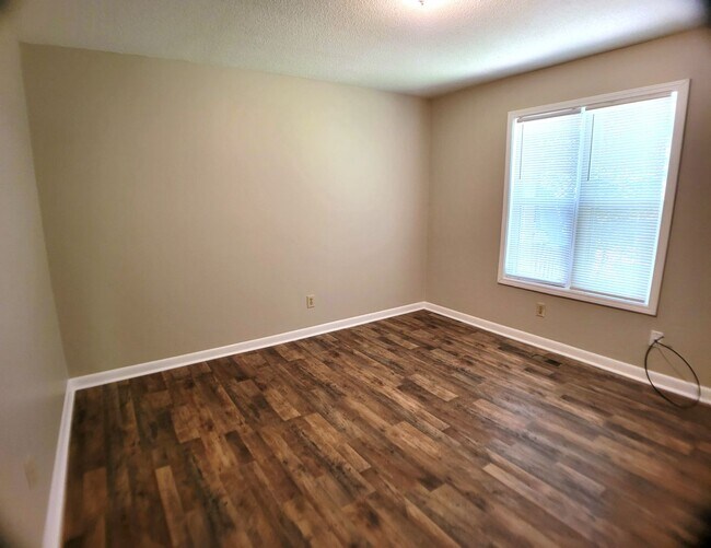 Building Photo - WAYNE5351