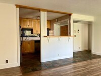 Building Photo - 875 Donner Way