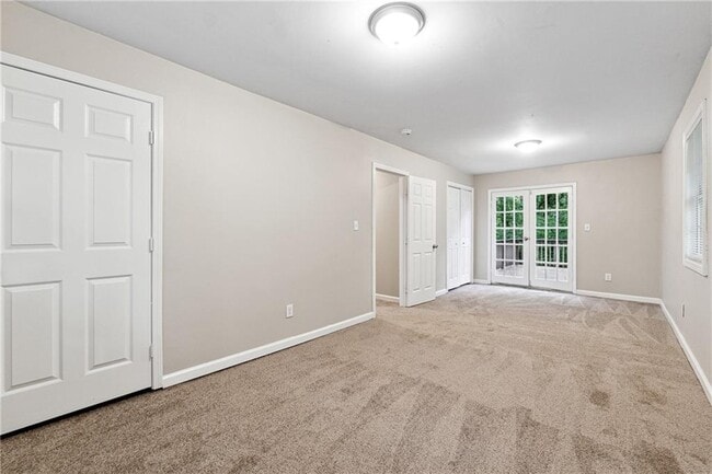 Building Photo - 5786 Deerfield Trail