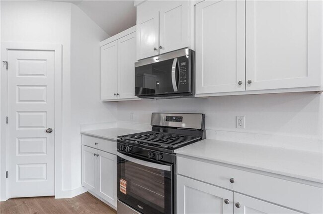 Building Photo - 4651 W Aurora St