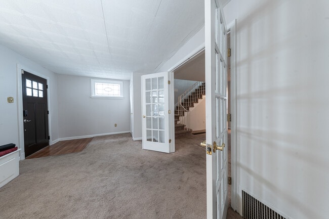 Building Photo - 849 S Franklin St