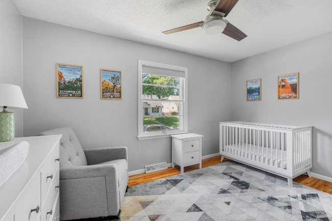 Building Photo - 2425 Cavell Ave S