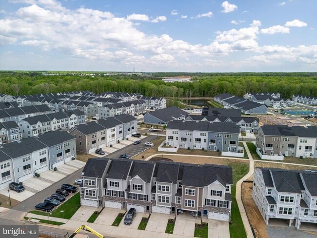 Building Photo - 9287 Tanfield Dr