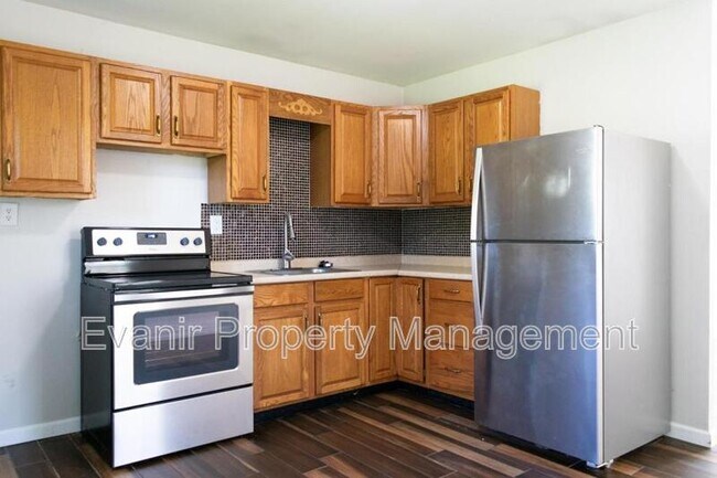 Building Photo - 1240 Berwald Dr