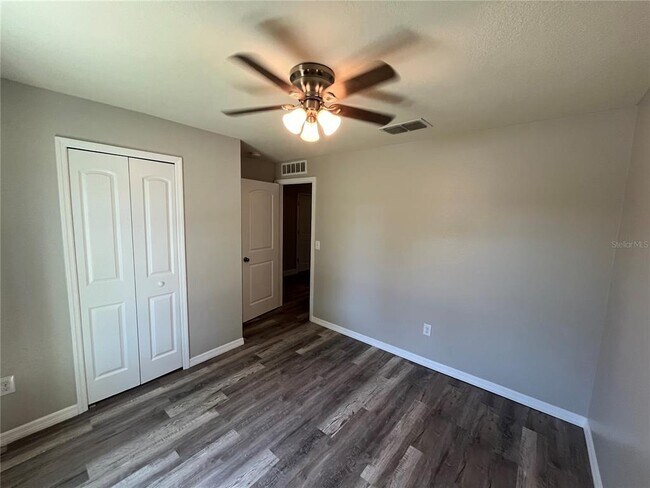Building Photo - 4167 Sand Ridge Blvd