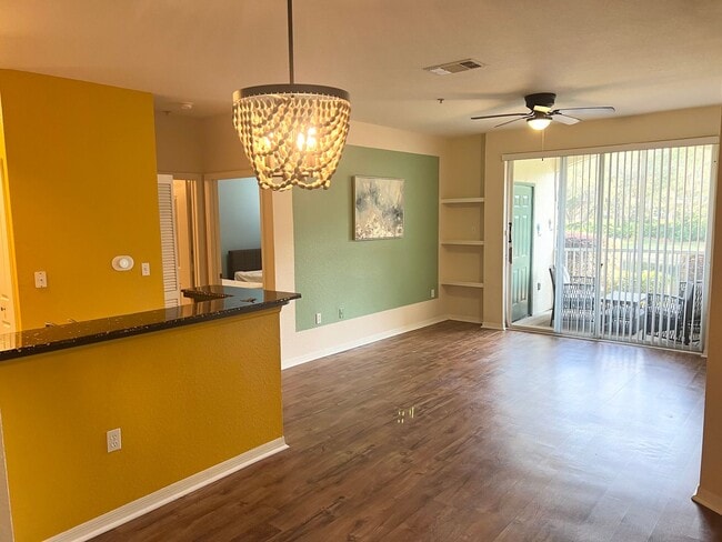 Building Photo - 2 Bedroom Condo For Rent in Kissimmee in L...