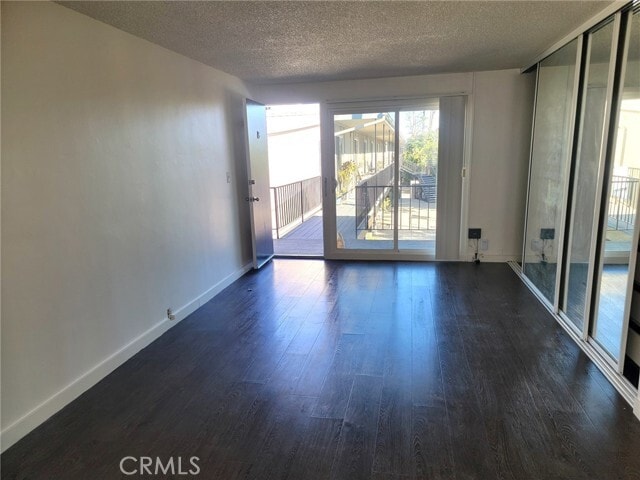 Building Photo - 620 Illinois Ct