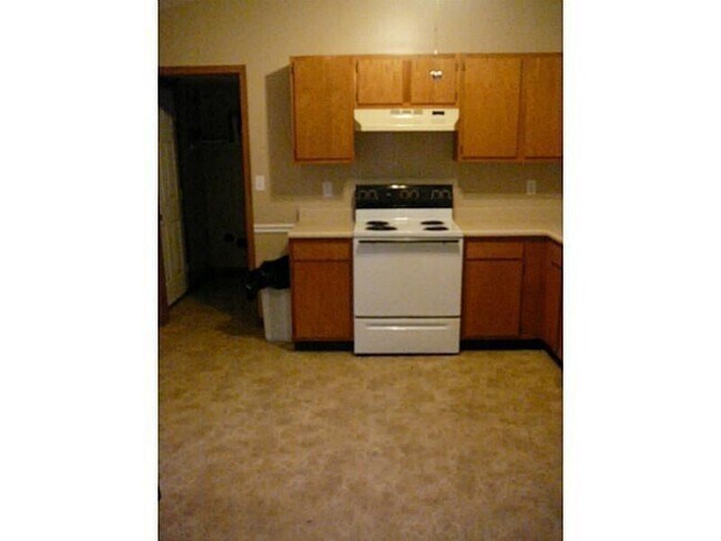 Building Photo - 6209 Pinnacle Blvd