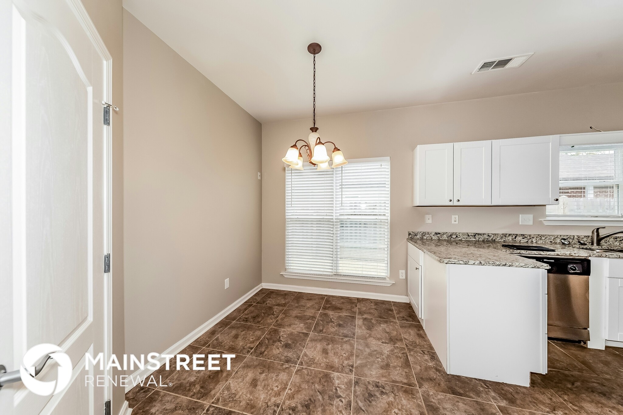 Building Photo - 12945 Woodland Park Cir