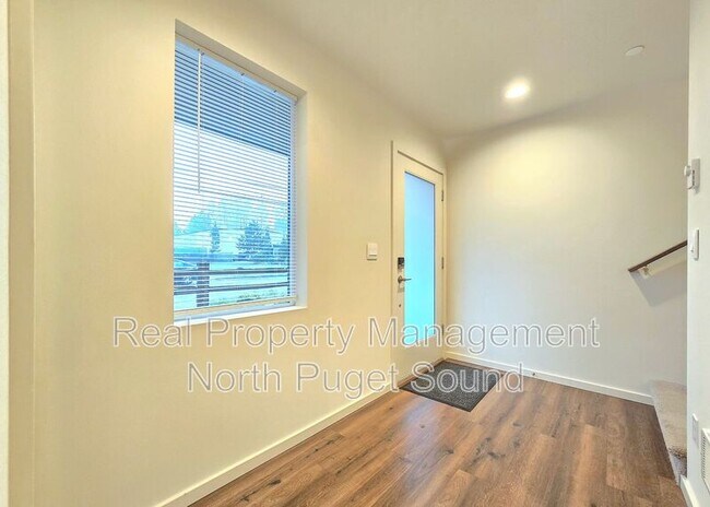 Building Photo - 17417 W Main St