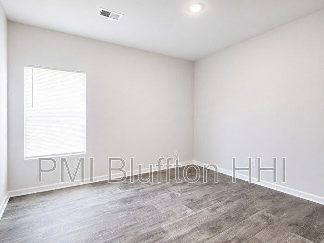 Building Photo - 118 Hydrangea Wy