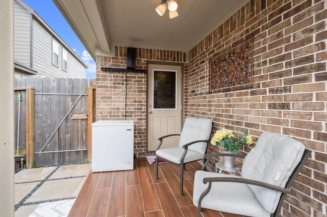 Building Photo - 4318 Wyanngate Dr