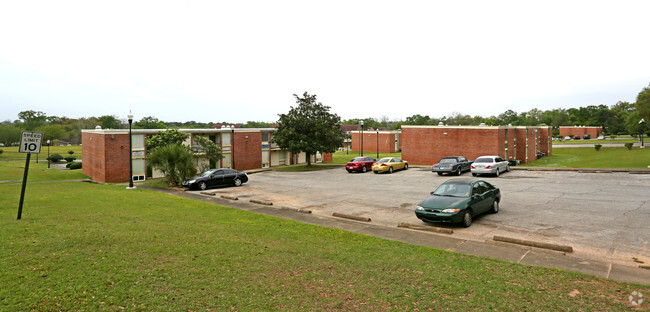 Building Photo - Palmetto South Apartment