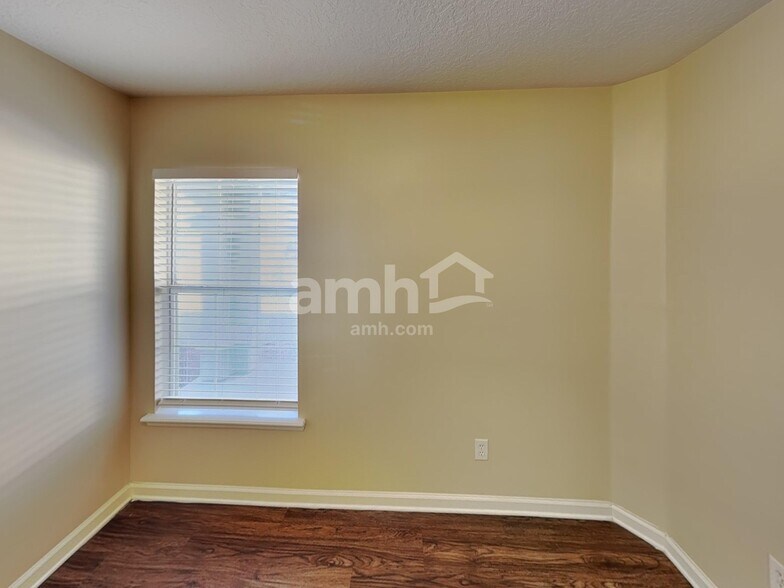 Building Photo - 284 Brantley Harbor Dr