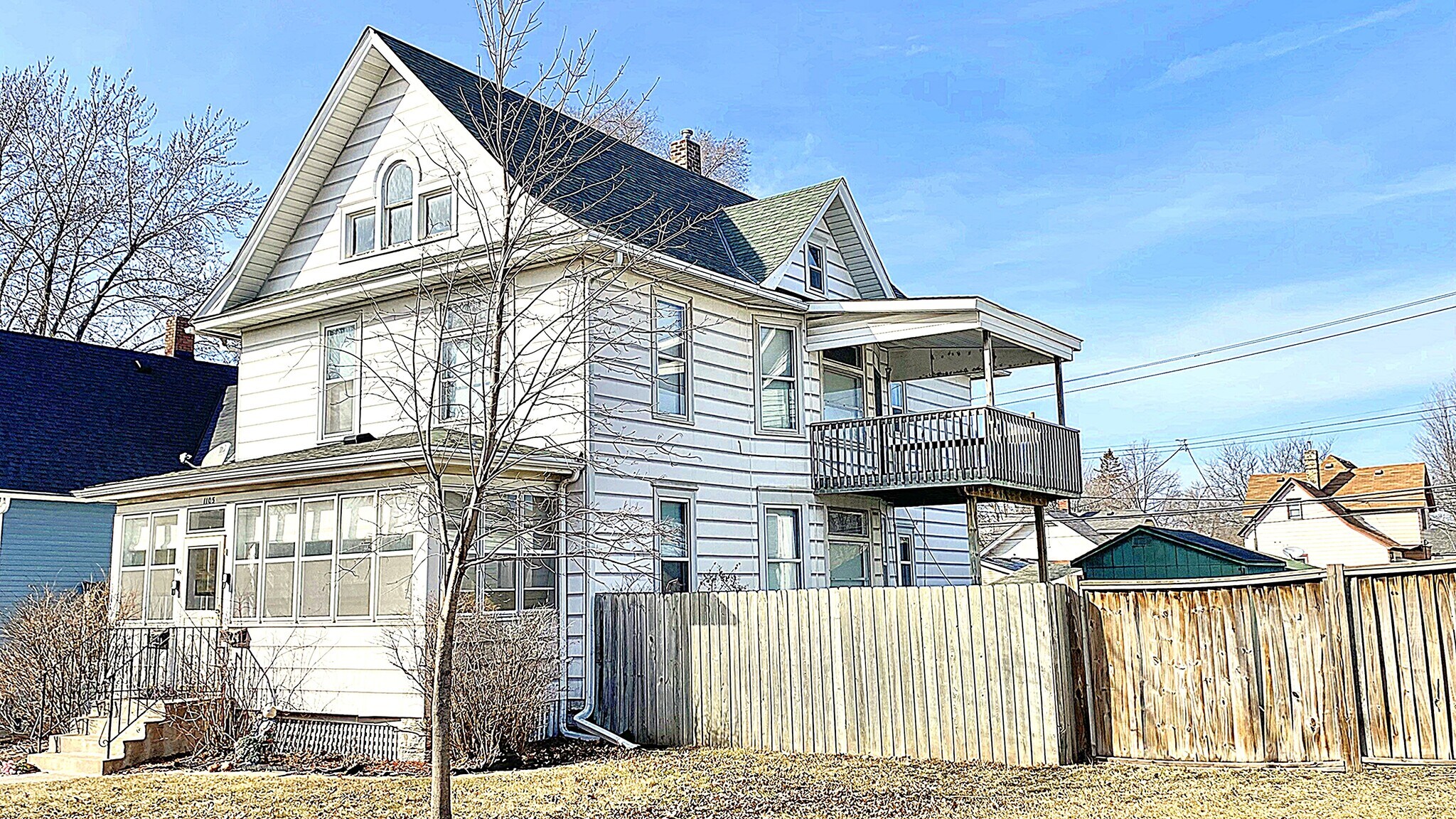 Building Photo - 1105 Minnehaha Ave E