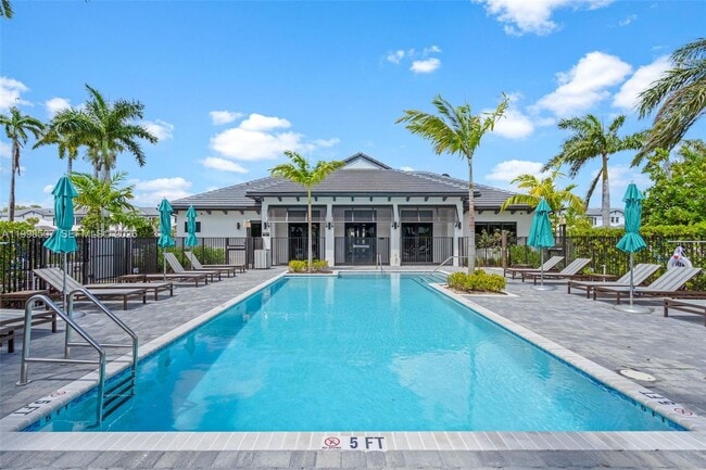 Building Photo - 4917 Oakmont Dr