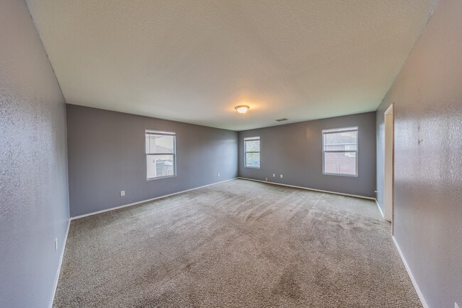 Building Photo - 20119 Baron Brook Dr