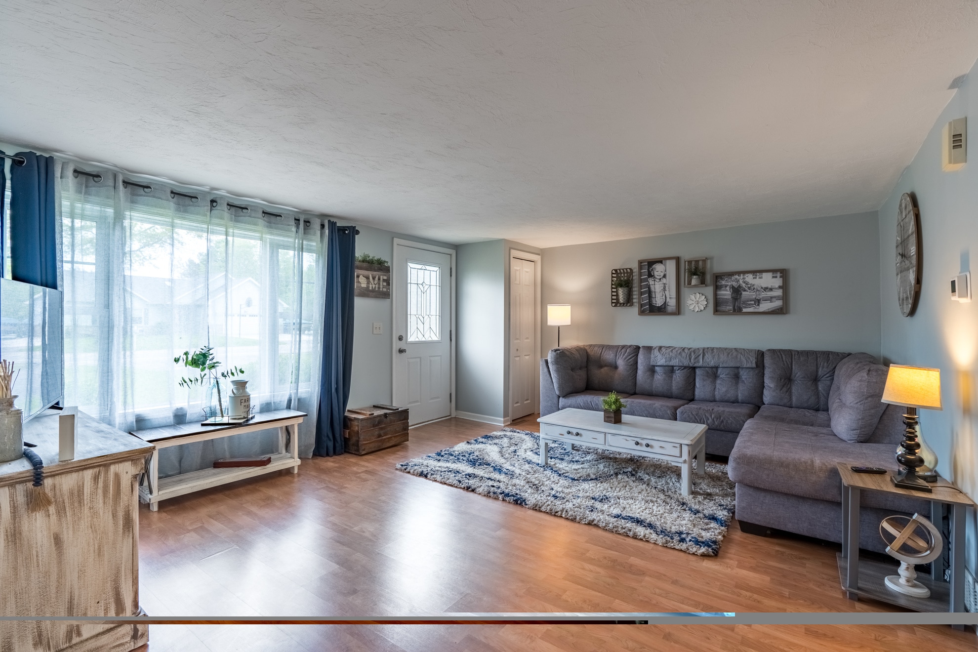 Building Photo - 226302 Swan Ave