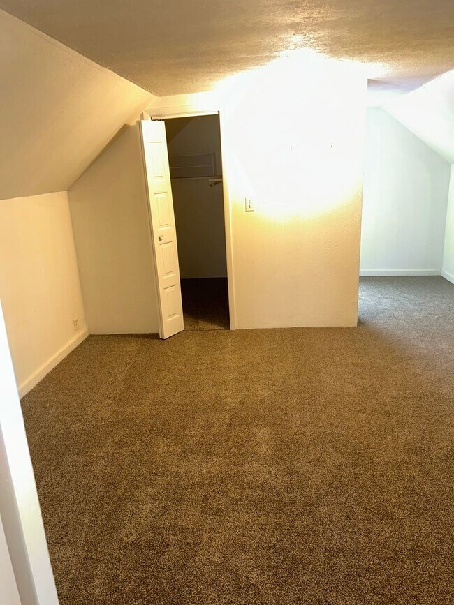 Building Photo - 29133 Milliron Rd