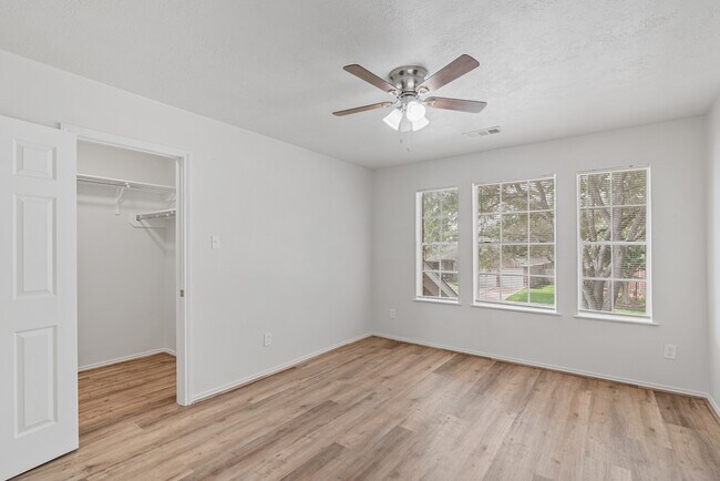 Building Photo - 6727 Shelby Oaks Dr