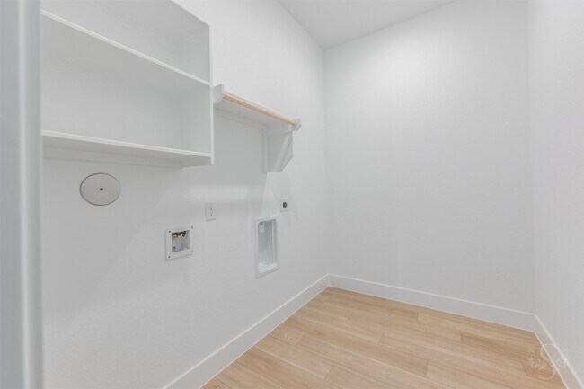 Building Photo - 31607 Brown Fern Dr