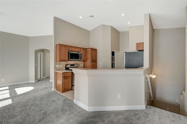 Building Photo - 9140 Forest Willow Ave