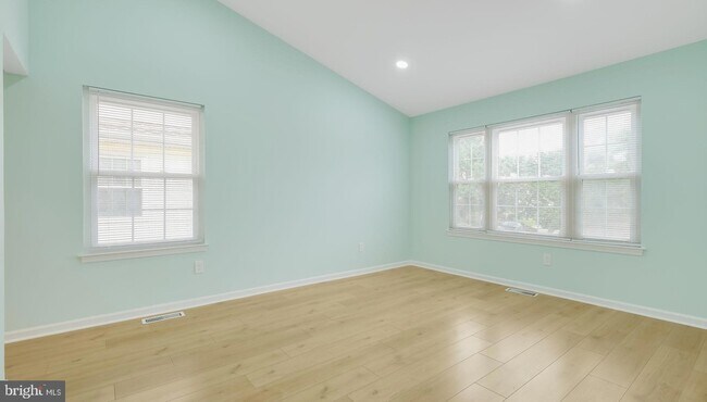 Building Photo - 99 Briarcliff Ct