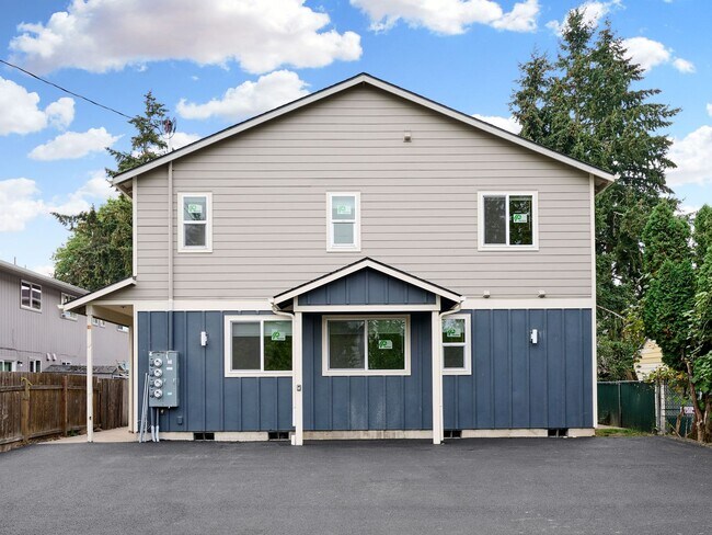 Building Photo - 1808 SW 17th Ave