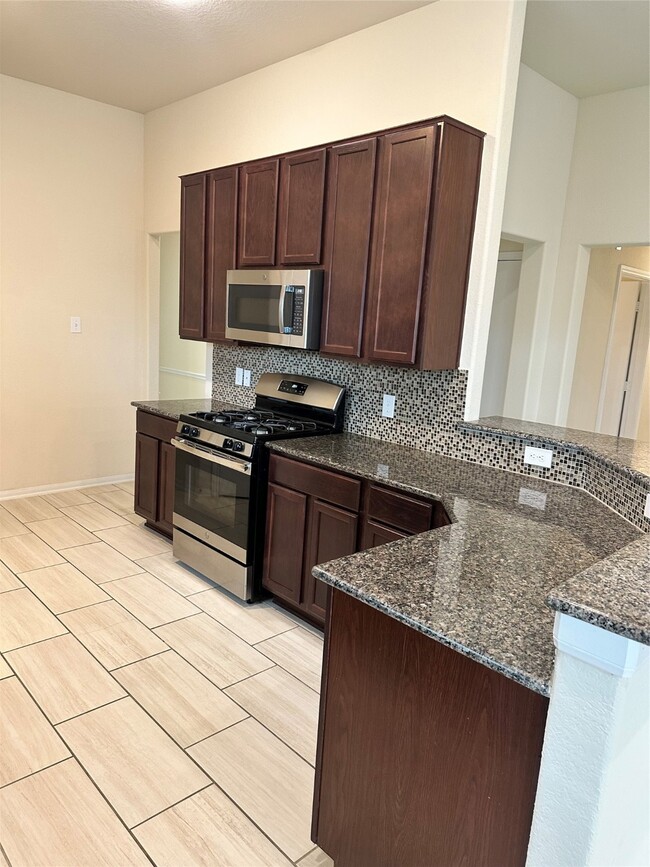 Building Photo - 2630 Zephyr Ln