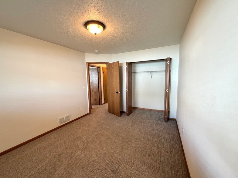 Building Photo - 2480 5th St W
