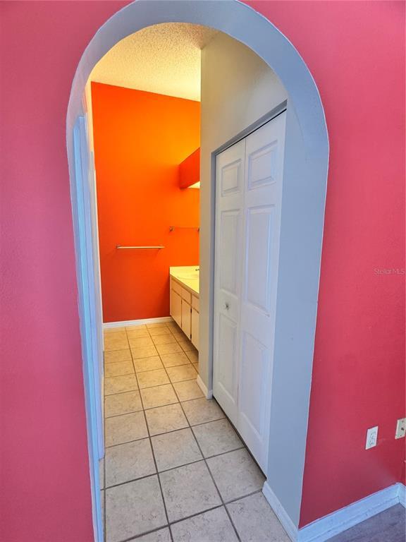 Building Photo - 2070 Sarah Louise Dr
