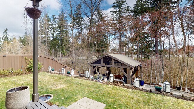 Building Photo - Auburn Lakeland Hills area/Lakeview Community- 4 bedroom 2.5 bathroom with AC - Available May 5th!