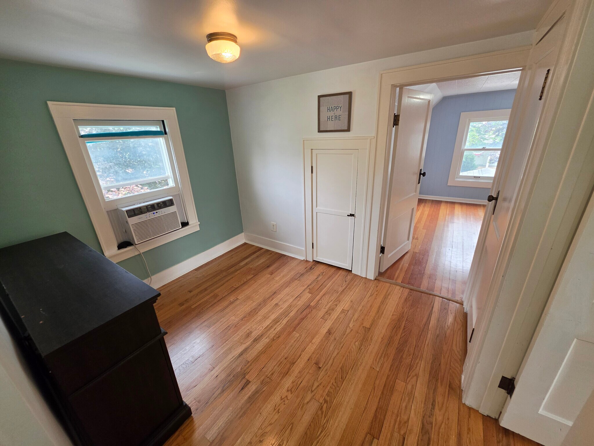 Building Photo - 420 Birney S St