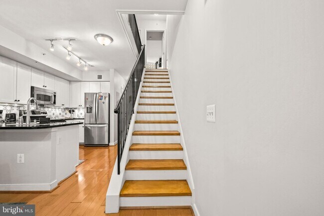 Building Photo - 631 D St NW