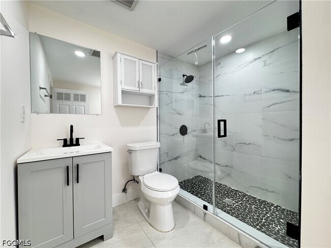 Building Photo - 1275 Gramac Dr
