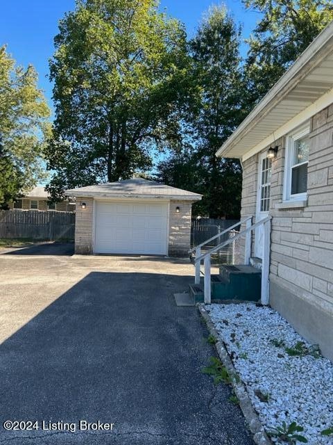 Building Photo - 4801 Margo Ave