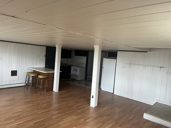 Building Photo - 2806 Madonna Dr