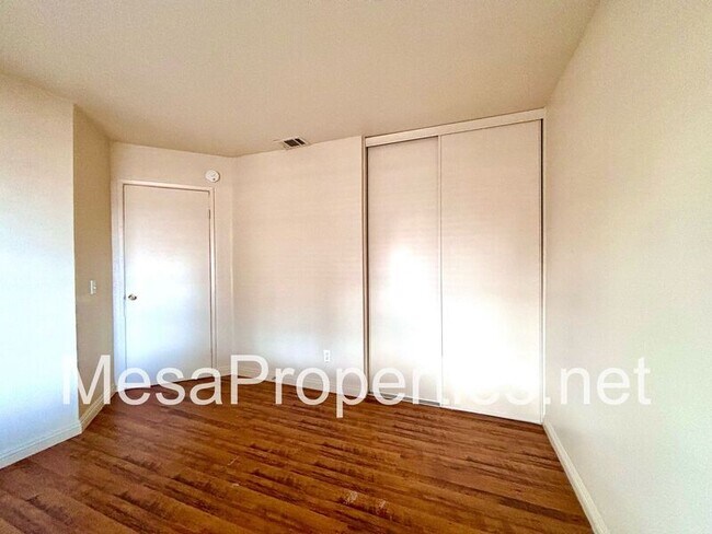 Building Photo - 10850 Villa St
