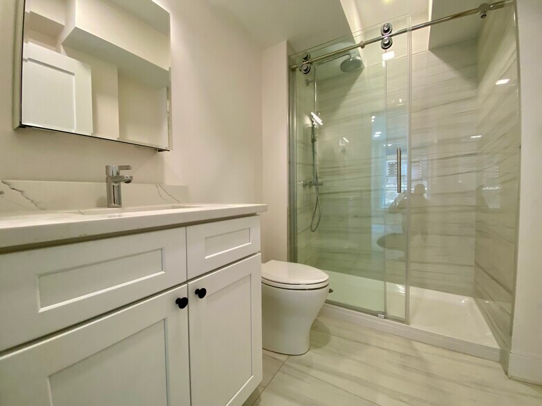 Building Photo - 230 Tremont St