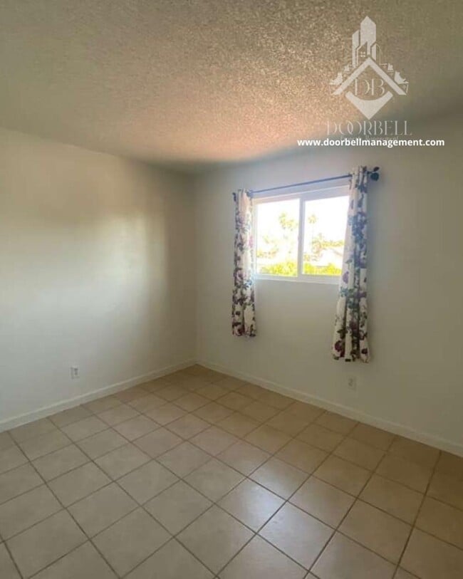 Building Photo - 24204 Clover Ave